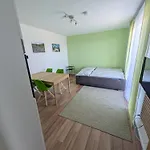 Apartment Weinstraßenapartment Fam. Dietrich *