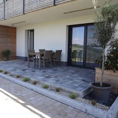 شقة Weinstrassenapartment Fam. Dietrich *