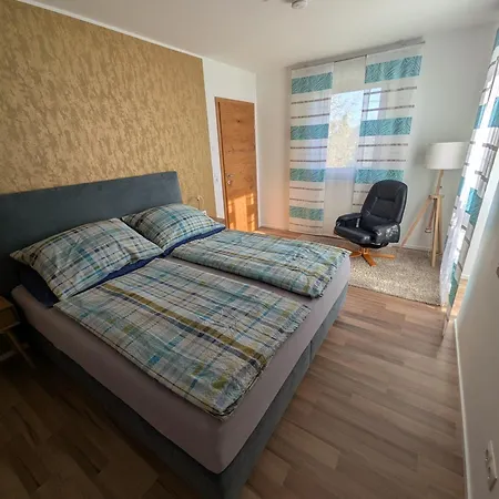 Weinstrassenapartment Fam. Dietrich شقة *