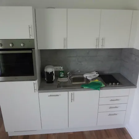 Weinstrassenapartment Fam. Dietrich شقة